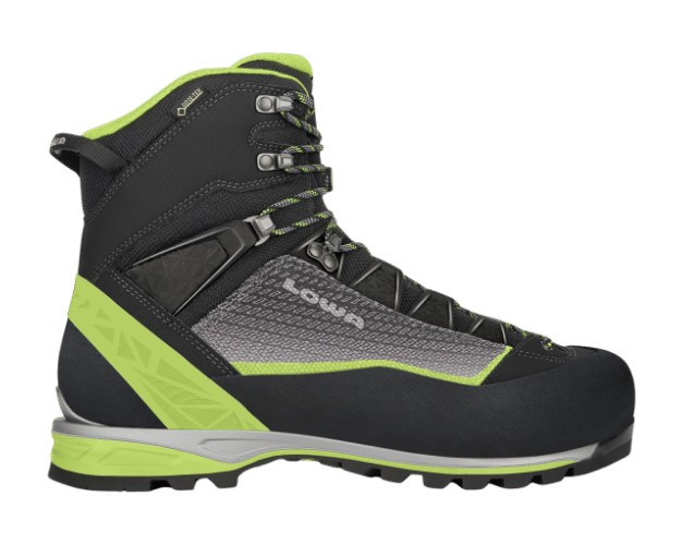 Lowa Alpine Pro GTX als Beispiel eines Wanderstiefels oder Trekkingstiefel