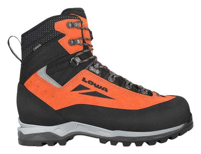 Lowa Cevedale EVO GTX als Beispiel eines Hochgebirgsstiefel der Kategorie C